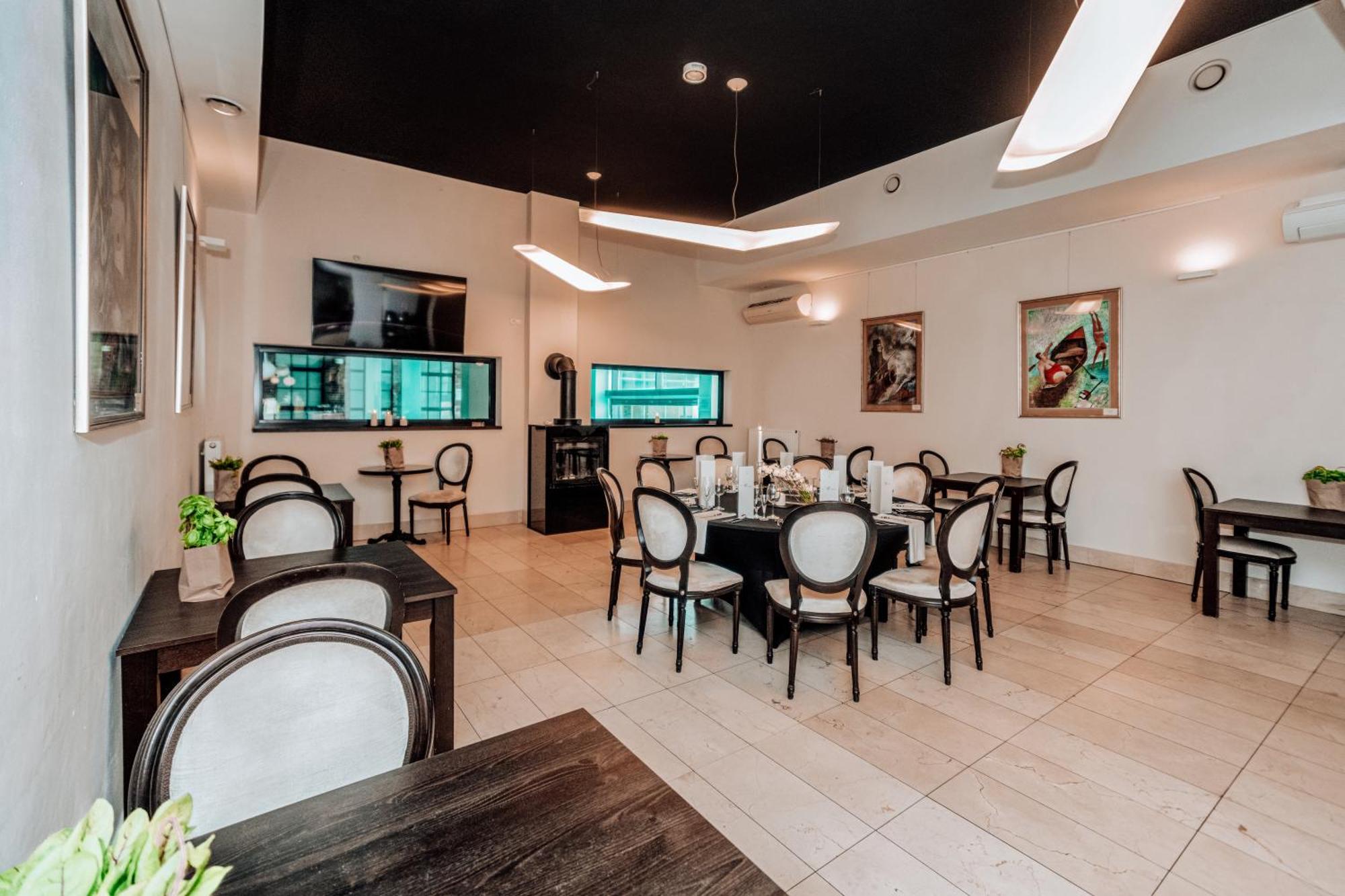 Lawendowe Termy Hotel Uniejow Luaran gambar